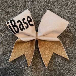 Cheer Bow